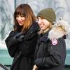 Dakota Johnson et Sam Taylor-Johnson sur le tournage de Fifty Shades Of Grey à Vancouver, le 17 janvier 2014
