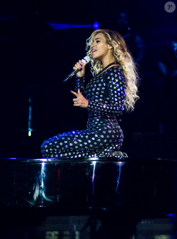 La diva Beyonce Knowles en concert à Birmingham, le 25 février 2014