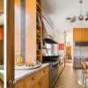 Holly Hunter a mis en vente son appartement new-yorkais pour 8,7 millions de dollars.