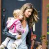Gisele Bündchen et ses enfants Benjamin et Vivian à Santa Monica le 28 février 2014.