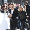 Mary-Kate et Ashley Olsen arrivent au défilé Louis Vuitton à Paris, le 5 mars 2014.