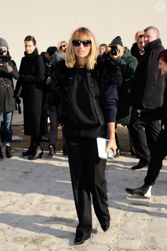 Alexandra Golovanoff au défilé Louis Vuitton à Paris, le 5 mars 2014.