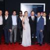 Dominic Cooper, Michael Keaton, Imogen Poots, Aaron Paul et Scott Waugh avec l'équipe du film à la première de Need For Speed au TCL Chinese Theatre de Los Angeles, le 6 mars 2014.