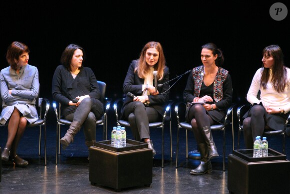 Julie Gayet et Isabelle Giordano pour la projection du documentaire "Cinéaste(s)" dans le cadre du festival Rendez-vous with French Cinema à New York, le 8 mars 2014.