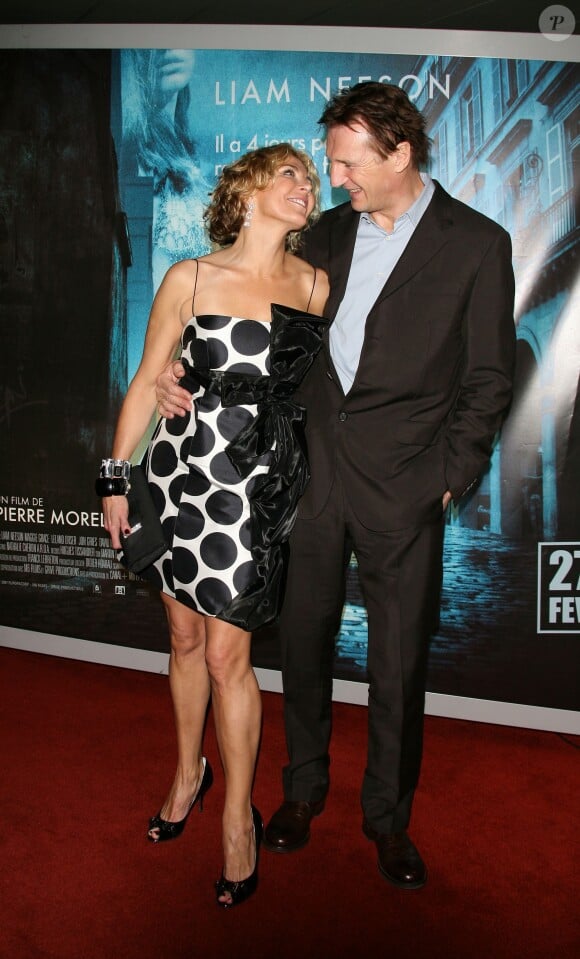 Liam Neeson et sa femme Natasha Richardson à Paris le 16 février 2008.