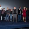 L'équipe du film et la "troupe" du cinéaste lors de l'hommage à Alain Resnais à l'avant première de son film Aimer, boire et chanter à Paris le 10 mars 2014.