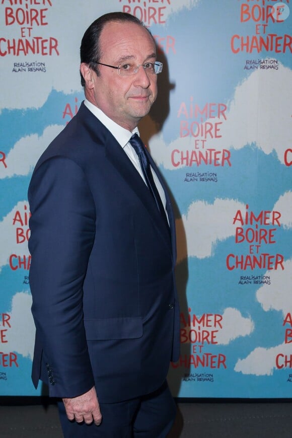 François Hollande à l'avant première du film Aimer, boire et chanter à Paris le 10 mars 2014.