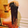 Nicki Minaj, naturelle et topless dans sa douche.