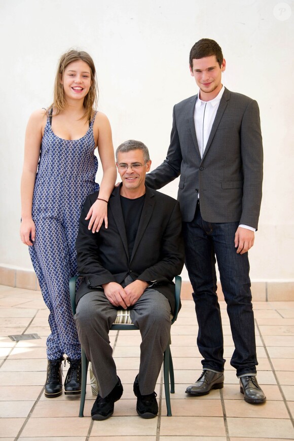 Abdellatif Kechiche avec ses acteurs Adèle Exarchopoulos et Jérémie Laheurte lors du photocall de La Vie d'Adèle à Rome le 16 octobre 2013