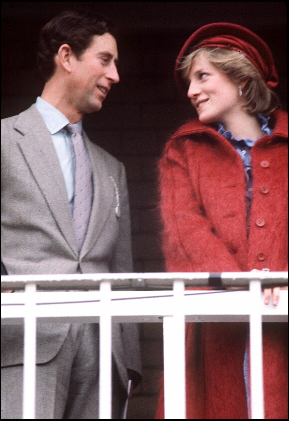 Lady Diana et le prince Charles à Londres.