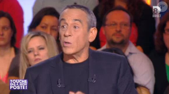 Thierry Ardisson était l'invité de Cyril Hanouna dans l'émission "Touche pas à mon poste", du 28 janvier 2014. Il en a profité pour tacler "C à vous".