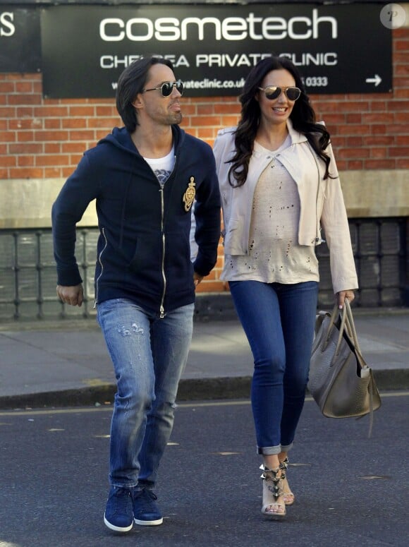 Tamara Ecclestone et Jay Rutland lors d'une promenade sur Kings Road, le 16 mars 2014 à Londres