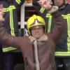Le comédien Samuel Le Bihan à la recherche de son homonyme dans une vidéo promotionnelle pour les pompiers de Pontrieux (Côtes-d'Armor) - mars 2014.
