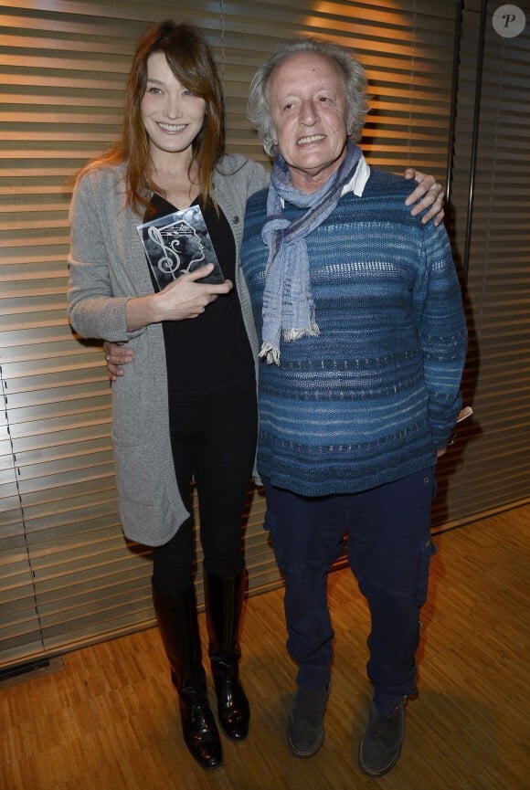 Didier Barbelivien et Carla Bruni récompensée du Grand Prix de l'UNAC de la chanson 2014 pour "Chez Keith et Anita" - à Paris, le 17 mars 2014.