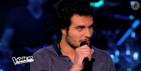 Amir lors de l'épreuve ultime dans The Voice 3 le samedi 22 mars 2014 sur TF1