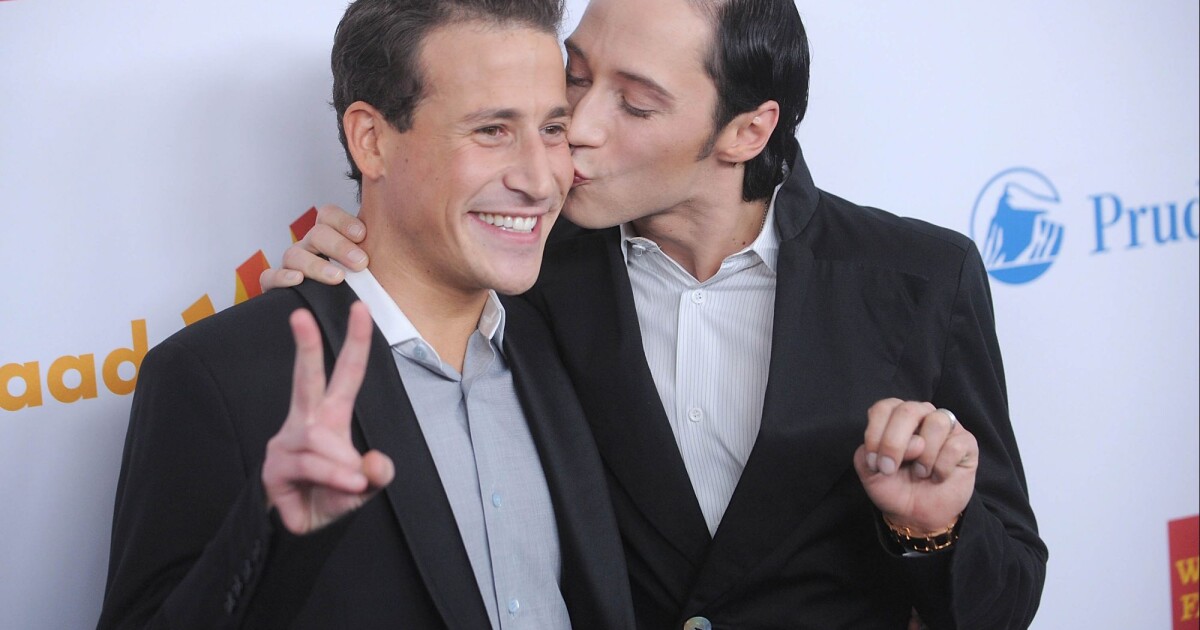Johnny Weir et son mari Victor Voronov Leur divorce ? C'est la guerre