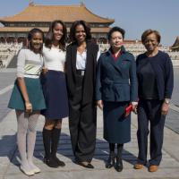 Michelle Obama : En Chine avec ses filles et sa mère, elle provoque ses hôtes