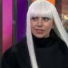 Ladu Gaga dans le Today Show avec Savannah Guthrie, le 21 mars 2014, dévoilant des extraits de son clip G.U.Y.