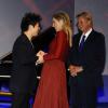 La reine Maxima des Pays-Bas a reçu des mains de Daniela Schadt et en présence du pianiste Lang Lang le 21 mars 2014 à Baden-Baden, en Allemagne, le prix Deutsche Medien Award récompensant son action en tant que représentante spéciale du Secrétaire générale de l'ONU pour la finance inclusive pour le développement.