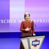 La reine Maxima des Pays-Bas lors de son discours après avoir reçu le 21 mars 2014 à Baden-Baden le Deutsche Medien Award 2014, récompensant son engagement sous l'égide des Nations unies pour la finance inclusive pour le développement.