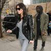 Arrivés en provenance de Los Angeles, Kim Kardashian et Kanye West rentrent à l'appartement de Kanye, dans le quartier de SoHo. New York, le 25 mars 2014.