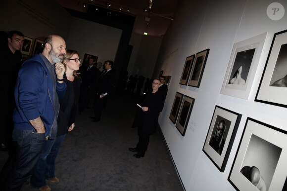 Cedric Klapisch et Lola Doillon au vernissage de l'exposition Robert Mapplethorpe au Grand Palais, organisé par la société Aurel BGC, mécène exclusif de cette rétrospective. À Paris, le 24 mars 2014.