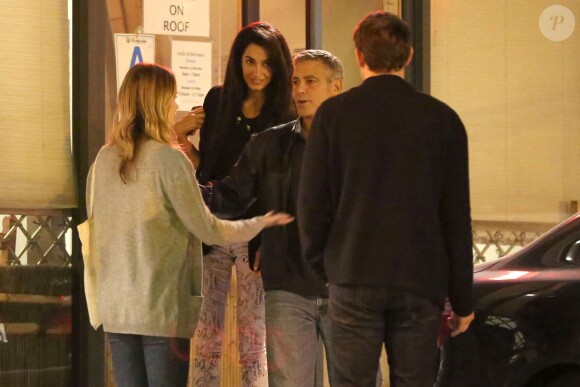 George Clooney et sa nouvelle compagne Amal Alamuddin ont dîné avec John Krasinski et sa femme Emily Blunt dans le restaurant Kazu Sushi à Studio City (Los Angeles) le 27 mars 2014