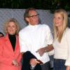 Gwyneth Paltrow avec ses parents Blythe Danner et Bruce Paltrow en 2002 à Los Angeles