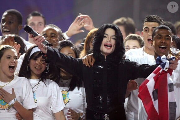 Michael Jackson sur scène lors des World Music Awards à Londres, le 15 novembre 2006.