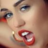 Miley Cyrus dans le clip de Mike WiLL Made-It, 23 avec Wiz Khalifa et Juicy J. Dévoilé le 24 septembre 2013.