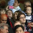 Pierre Sarkozy, Jean Sarkozy et son fils Solal, Nathalie Kosciusko-Morizet et son fils Paul-Elie  - Au Parc des Princes pour le match PSG-Chelsea en quart de final de la Ligue des Champions, à Paris le 2 avril 2014.