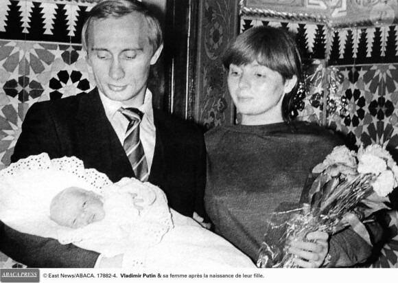 Vladimir Poutine et sa femme Lioudmila après la naissance de leur fille (photo d'archive)