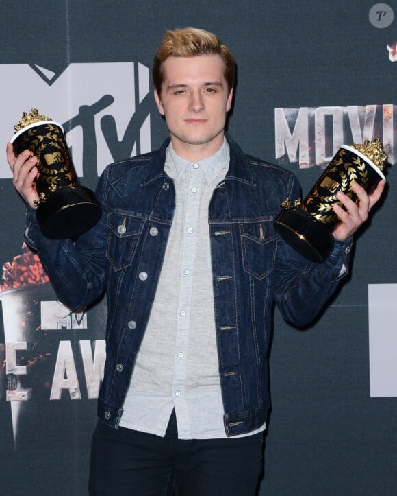 Josh Hutcherson lors des MTV Movie Award 2014 au Nokia Theatre à Los Angeles, le 13 avril 2014.