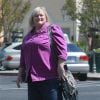 Exclusif - Debbie Rowe et son fiancé Marc Schaffel vont déjeuner à Calabasas, le 4 avril 2014.