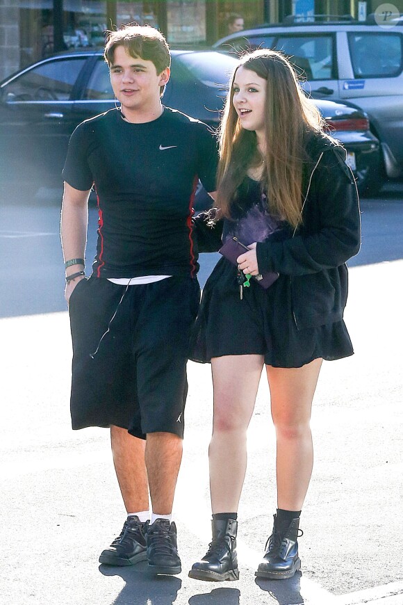 Prince Jackson avec sa nouvelle petite amie à Encino, le 13 février 2014.