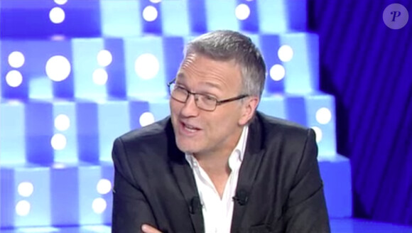 Laurent Ruquier présente On n'est pas couché, sur France 2, le samedi 19 avril 2014.