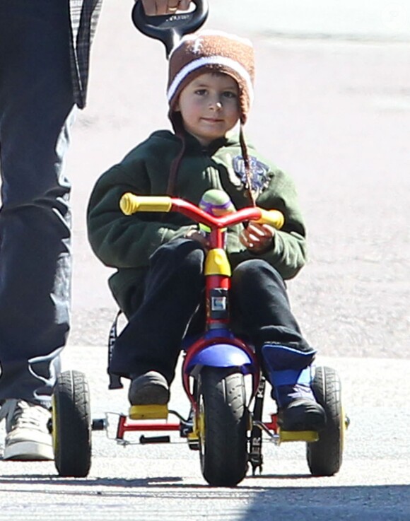 Exclusif - Benjamin (4 ans), de sortie avec ses parents Tom Brady et Gisele Bündchen à Boston. Le 20 avril 2014.