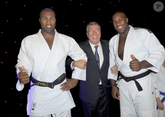 Teddy Riner inaugure sa statue de cire au musée Grévin à Paris le 11 Fevrier 2013.