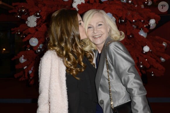 Michèle Torr et sa petite-fille Charlotte au concert de Céline Dion au POPB de Paris, le 5 décembre 2013