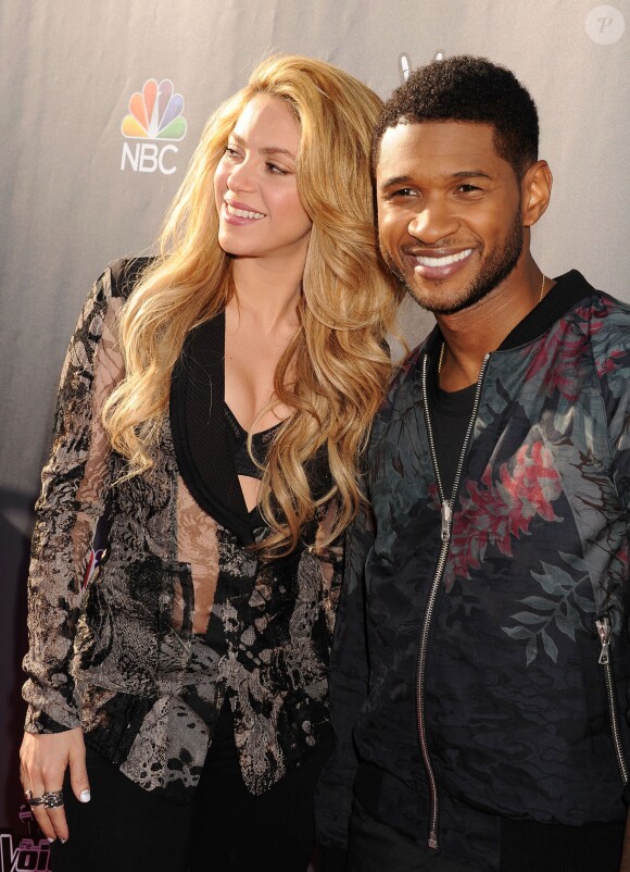La chanteuse Shakira et le chanteur Usher arrivent à la soirée "NBC's The Voice" à Hollywood. Le 3 avril 2014.