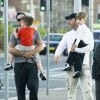 Ricky Martin avec son ex-compagnon Carlos et ses enfants Matteo et Valentino, à Sydney, le 29 mai 2013