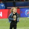 Maximilian, le fils de Zlatan Ibrahimovic, après le match entre le PSG et Rennes, qui fait du club de la capitale le champion de France 2014 malgré la défaite, le 7 mai 2014 au Parc des Princes à Paris