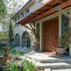 L'acteur Jason Priestley a vendu sa maison de Los Angeles pour la somme de 2 millions de dollars.