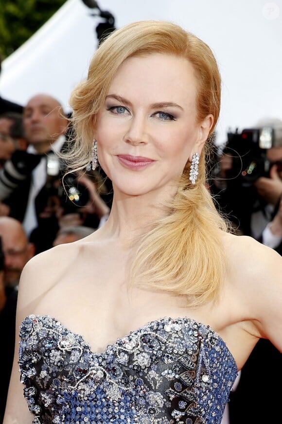Nicole Kidman - Montée des marches du film "Grace de Monaco" pour l'ouverture du 67e Festival du film de Cannes le 14 mai 2014.