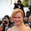 Nicole Kidman en Armani Privé à la montée des marches du film "Grace de Monaco" pour l'ouverture du 67e Festival du film de Cannes le 14 mai 2014.