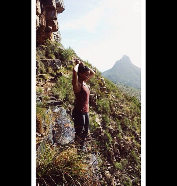 Shy'm : Table mountain avec son ami Ferdi à Cape Town, en Afrique du Sud