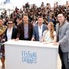 Rosario Dawson, Atom Egoyan, Ryan Reynolds, Scott Speedman, Mireille Enos (enceinte) et Kevin Durand - Photocall du film "Captives" au 67e Festival du Film de Cannes, le 16 mai 2014.