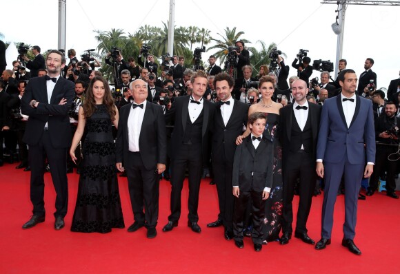 Vincent Desagnat, Alice David, Gérard Jugnot, Philippe Lacheau, Nicolas Benamou, Clotilde Courau (princesse de Savoie), Enzo Tomasini, Julien Arruti et Tarek Boudali - Montée des marches du film "Dragon 2" lors du 67e Festival du film de Cannes le 16 mai 2014