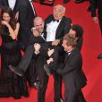  Tarek Boudali, Alice David, G&eacute;rard Jugnot et Philippe Lacheau&nbsp; - Mont&eacute;e des marches du film "Dragon 2" lors du 67e Festival du film de Cannes le 16 mai 2014  