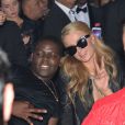  Paris Hilton prend des photos avec des fans, &agrave; Cannes, le jeudi 15 mai 2014. 
